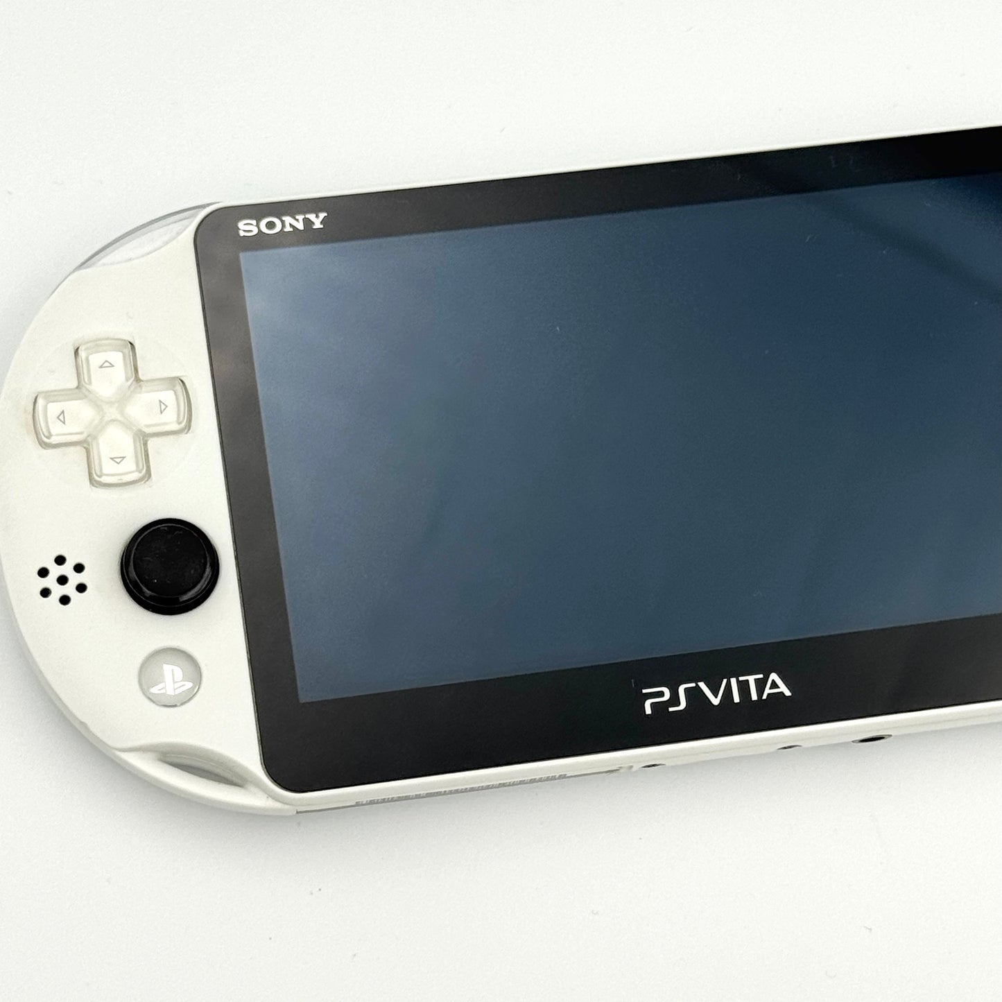 PS Vita 2000 ホワイト – ソニー