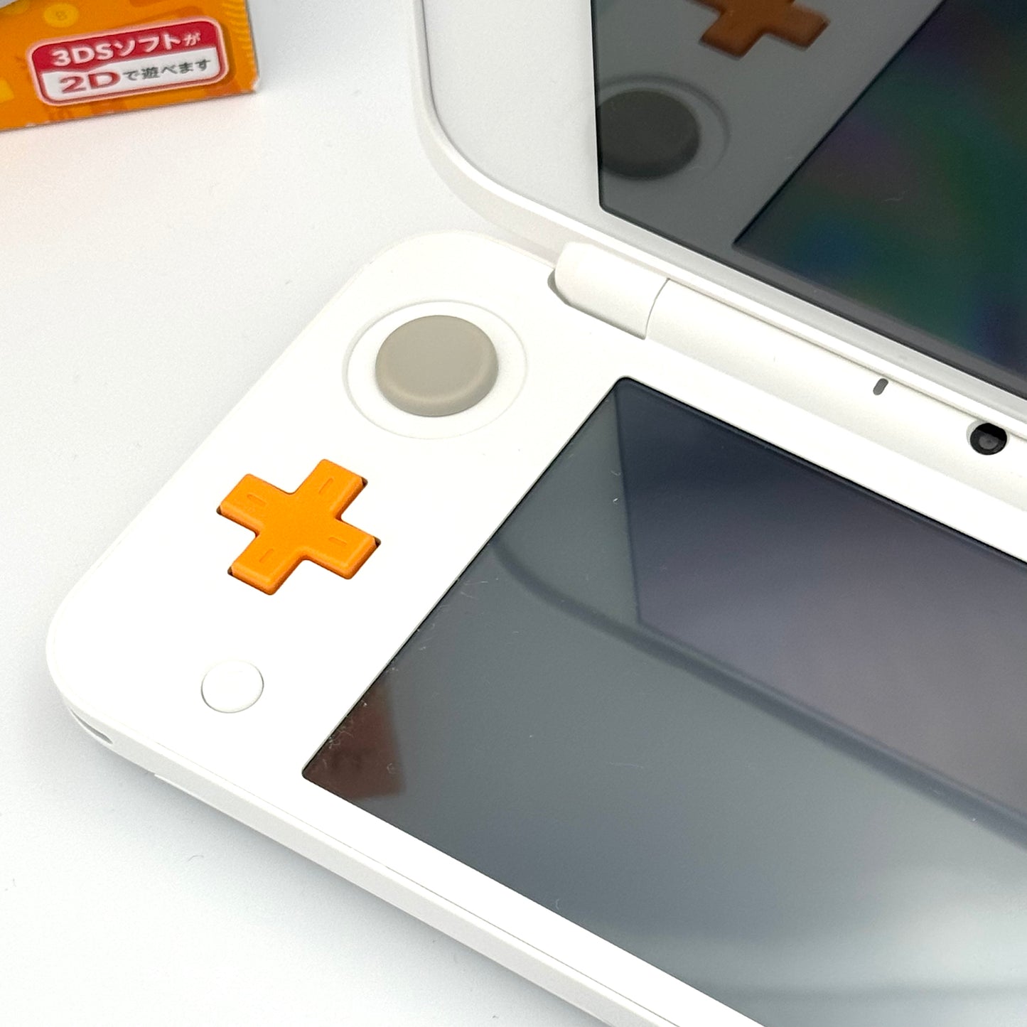 New Nintendo 2DS LL – White & Orange
