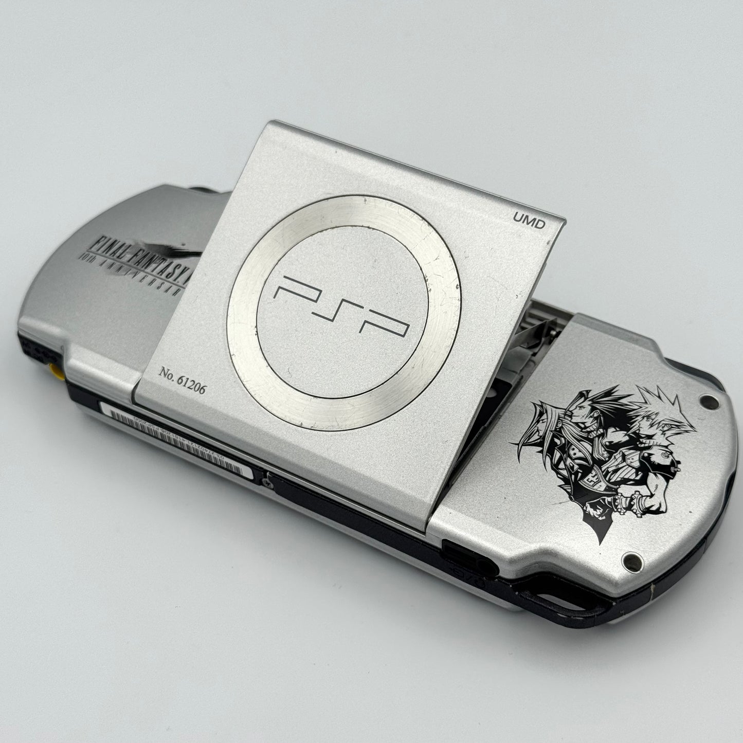 Sony PSP 2000 Final Fantasy VII 10th Anniversary Edition
