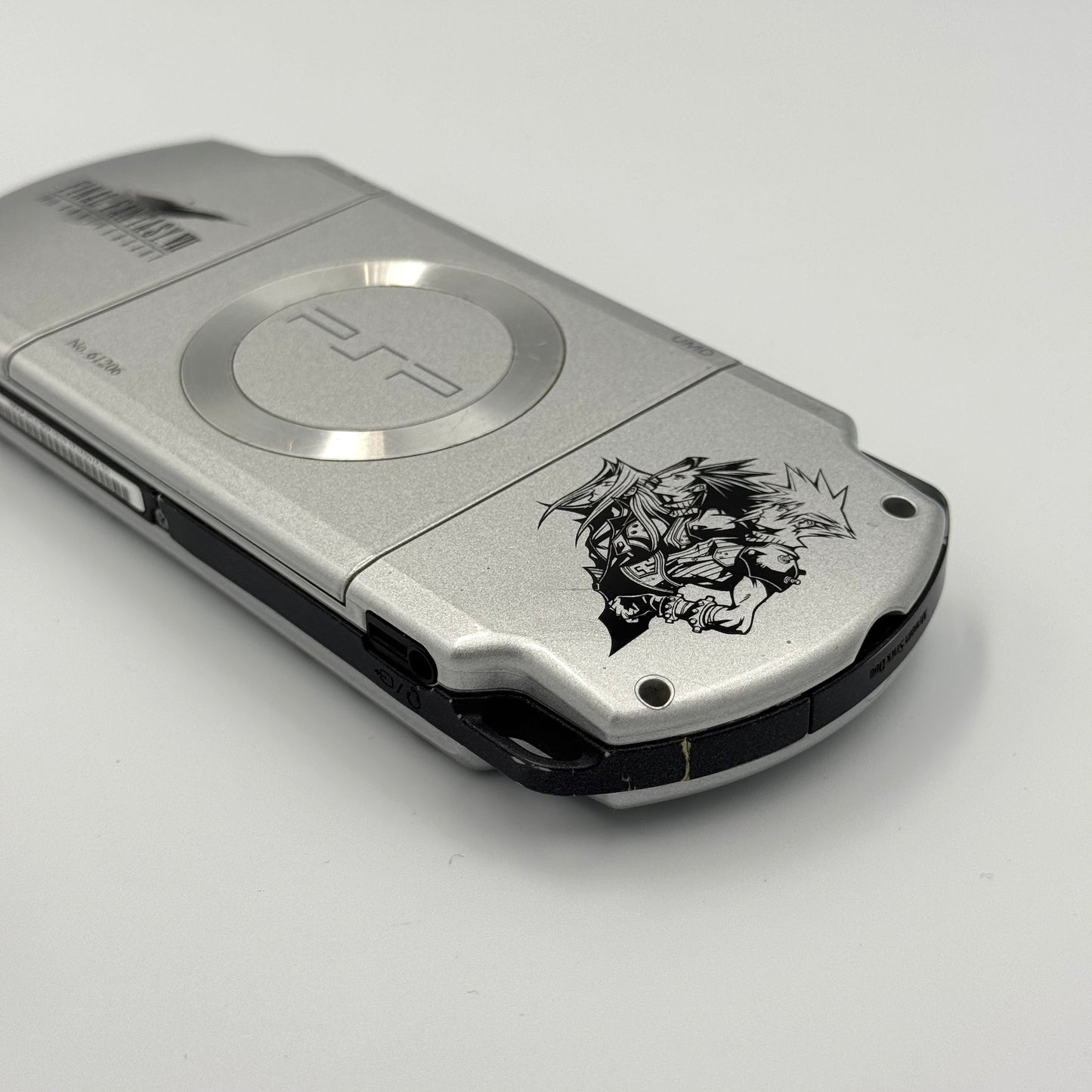 Sony PSP 2000 Final Fantasy VII 10th Anniversary Edition