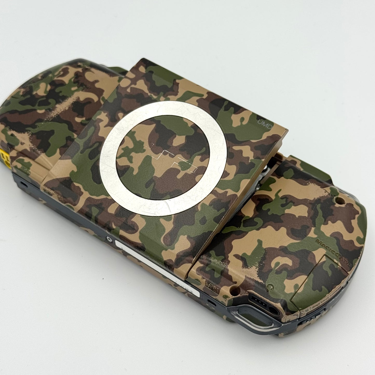 PSP 1000 - Édition Camouflage Metal Gear Solid