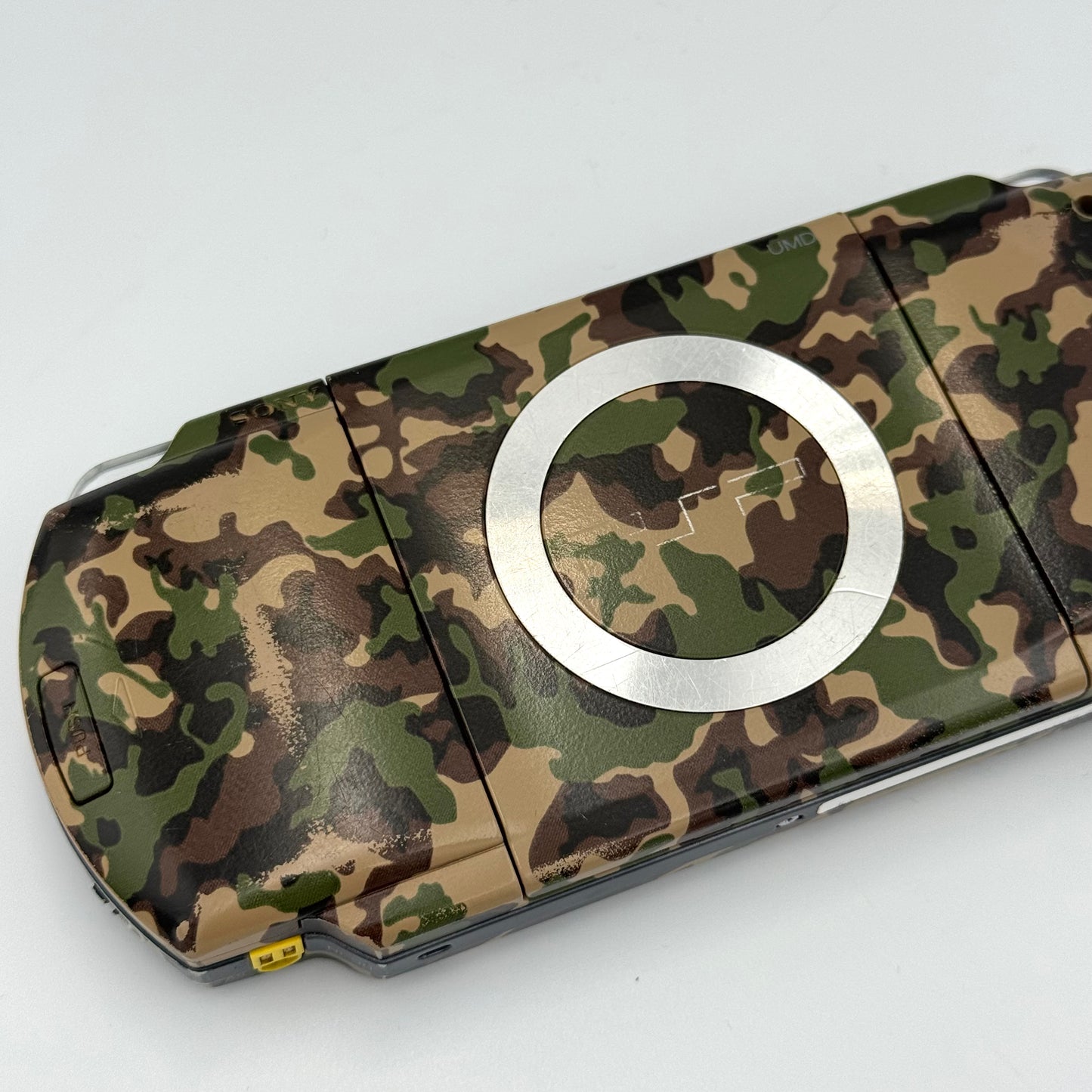 PSP 1000 - Édition Camouflage Metal Gear Solid