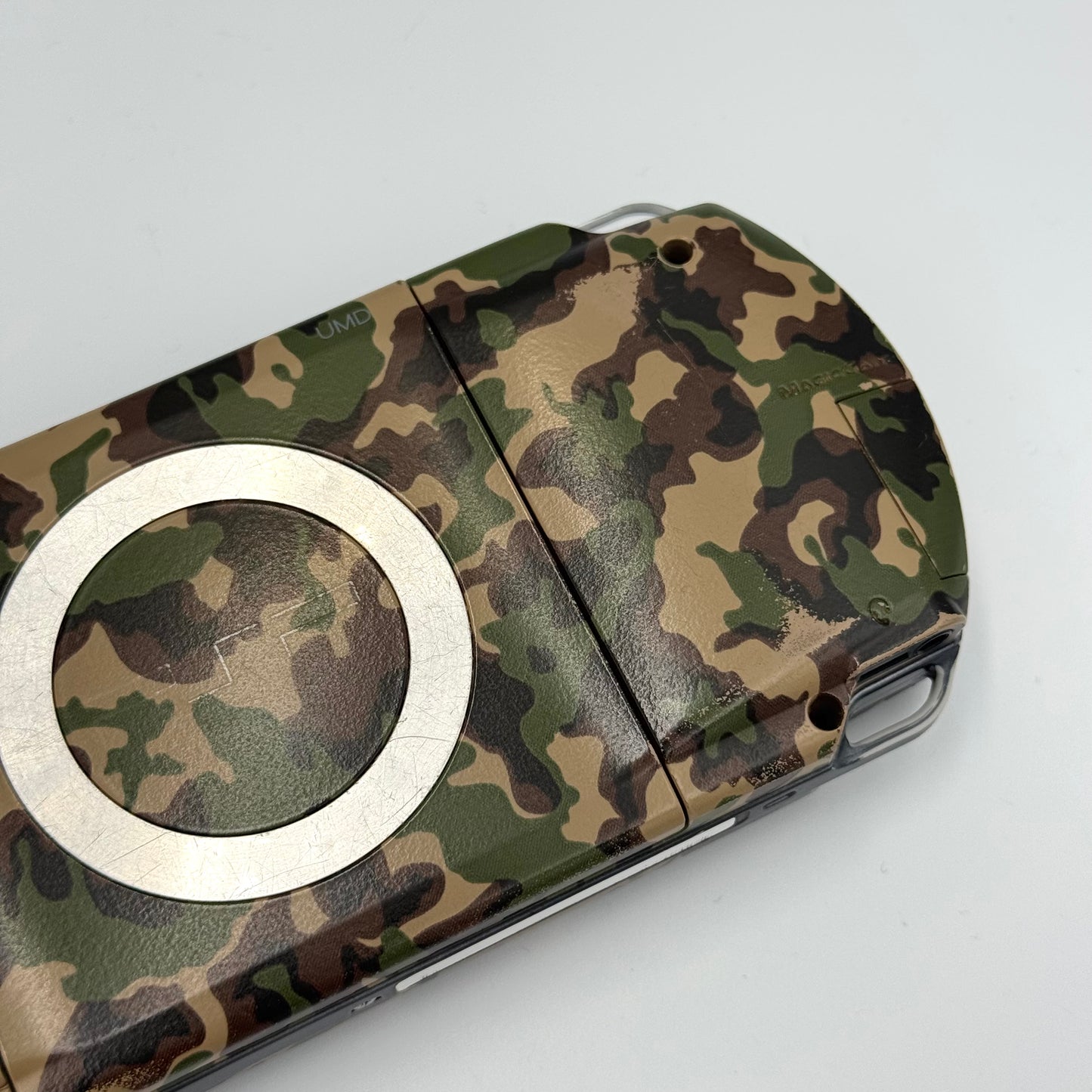 PSP 1000 - Édition Camouflage Metal Gear Solid