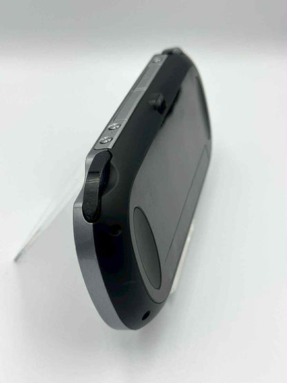 PS Vita 1000 – Entièrement noire 