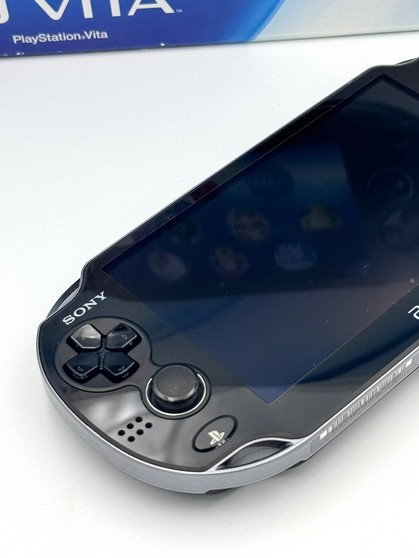 Sony PS Vita 1000 – Noire (Boîte complète) 
