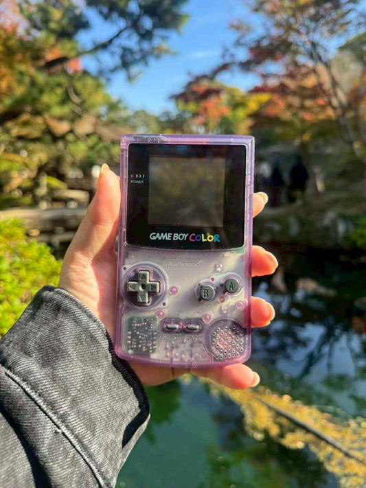 Game Boy Color – Clear Purple (Atomiic purple )