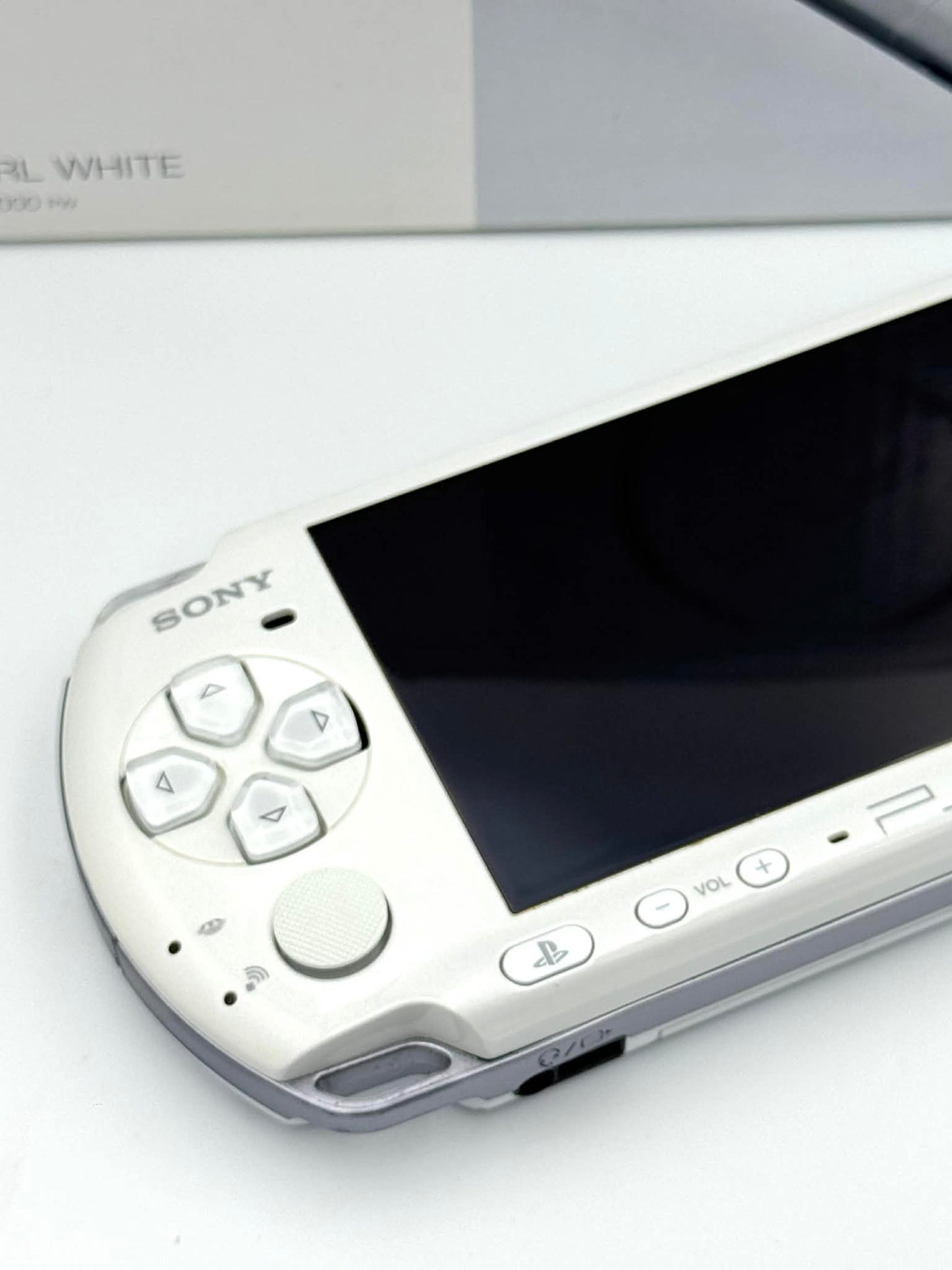 Sony PSP 3000 – Blanc nacré (en boîte) 