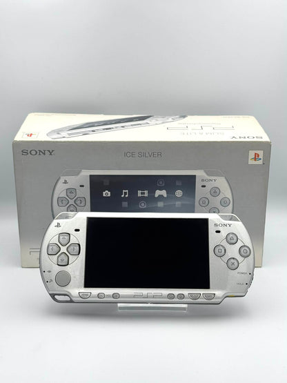 ソニー PSP 2000 – アイスシルバー（箱入り） 