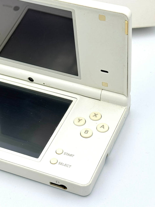 Nintendo DSi – Blanche avec boîte 