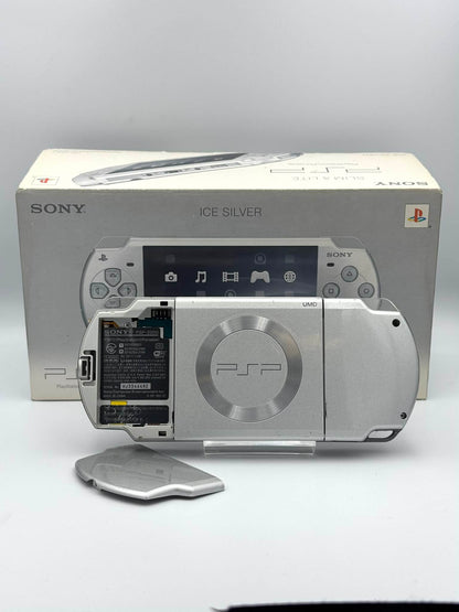 ソニー PSP 2000 – アイスシルバー（箱入り） 