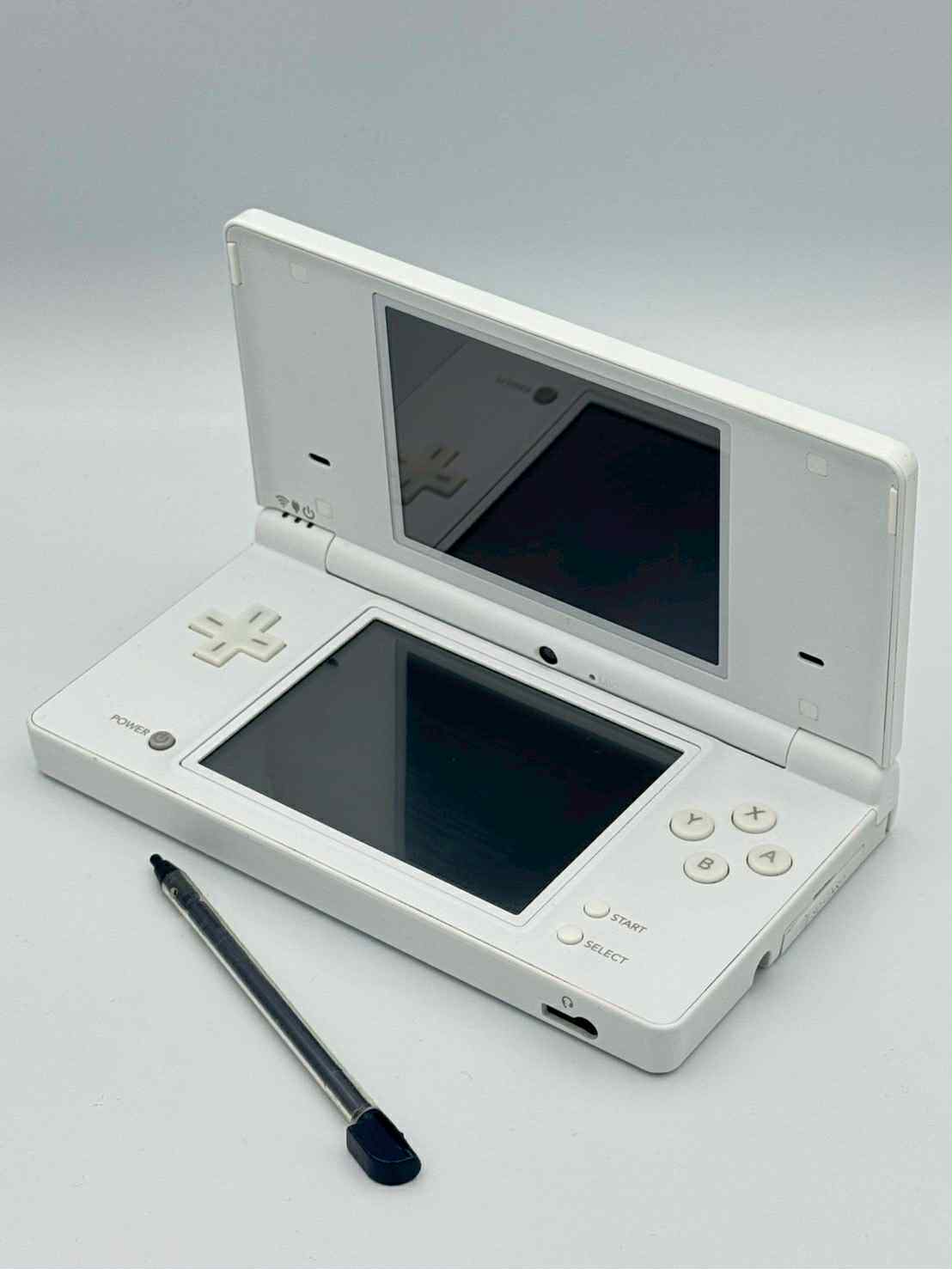Nintendo DSi – White