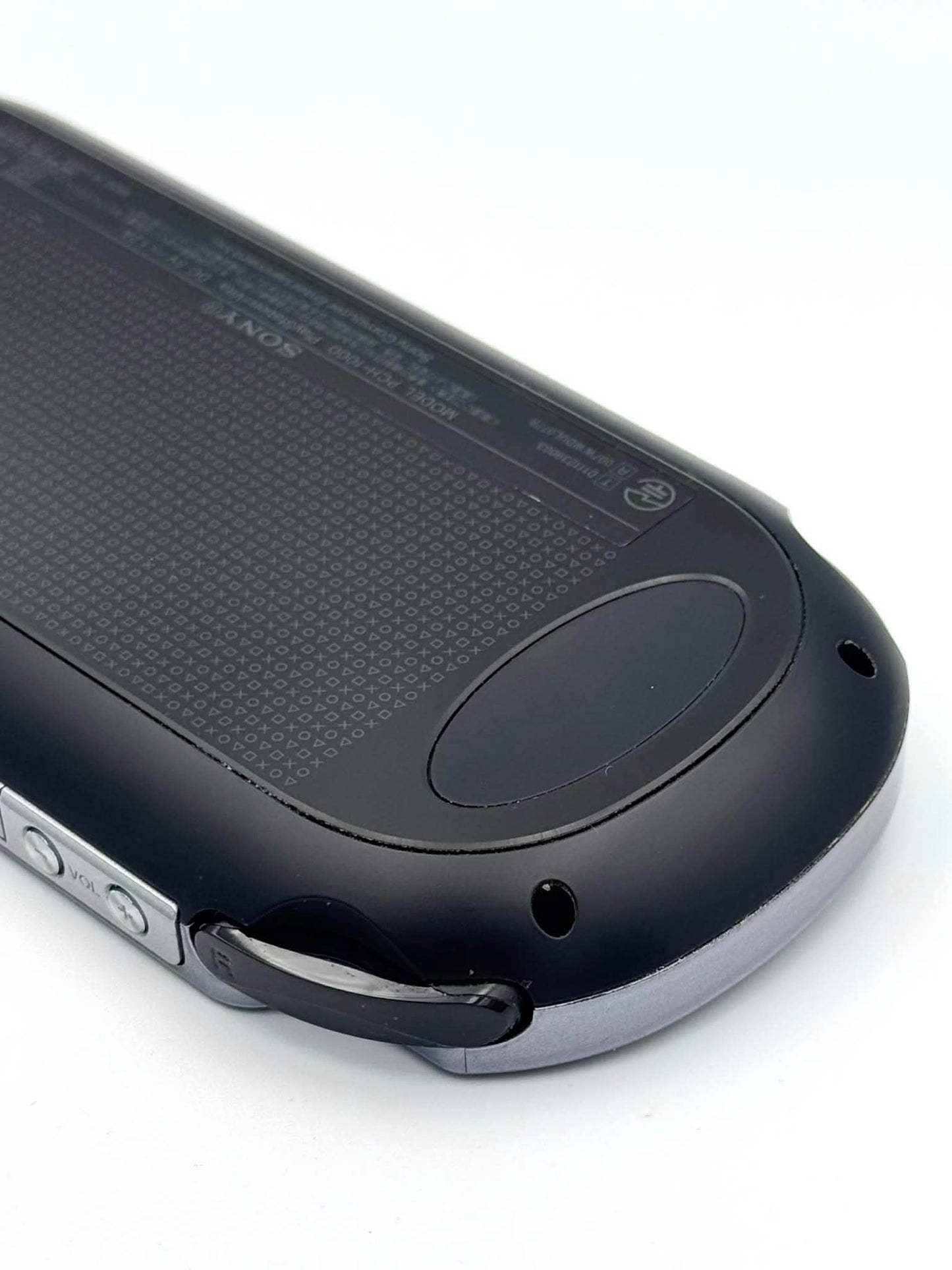 Sony PS Vita 1100 – Noir (modèle 3G + Wi-Fi)