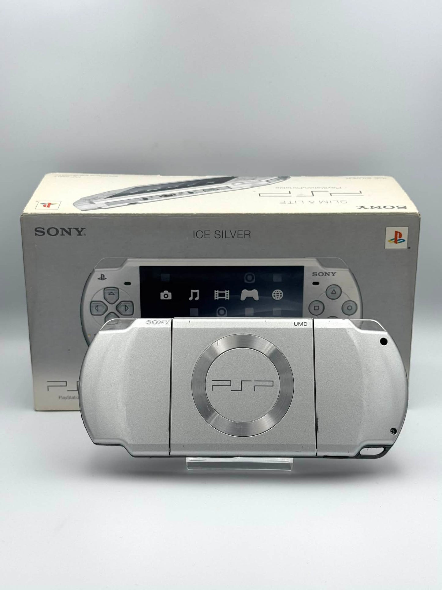 ソニー PSP 2000 – アイスシルバー（箱入り） 