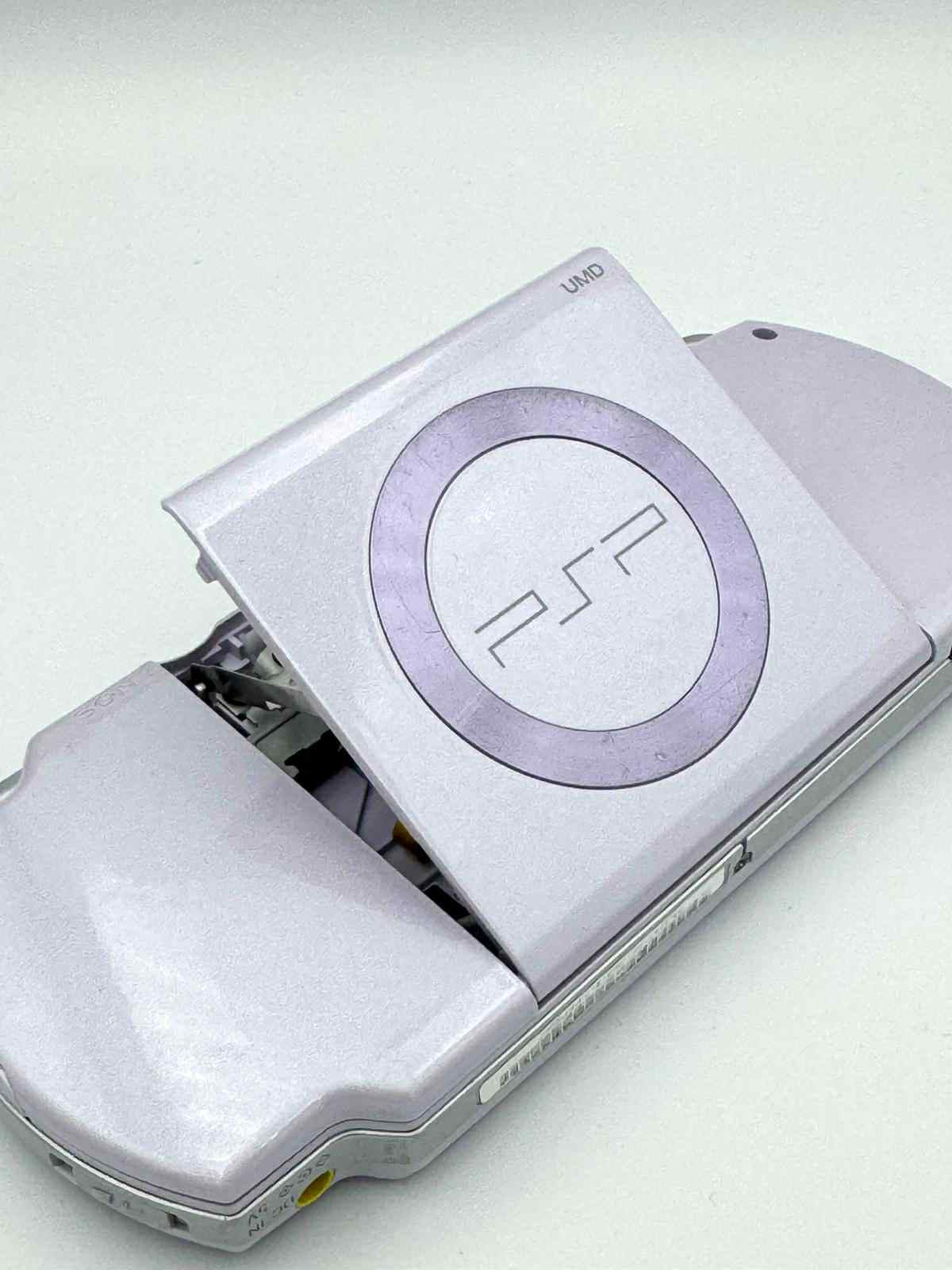 PSP 2000 Light – Violet (Lavande) 🇯🇵